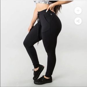 SOLD Buffbunny Onyx Jasmine Joggers